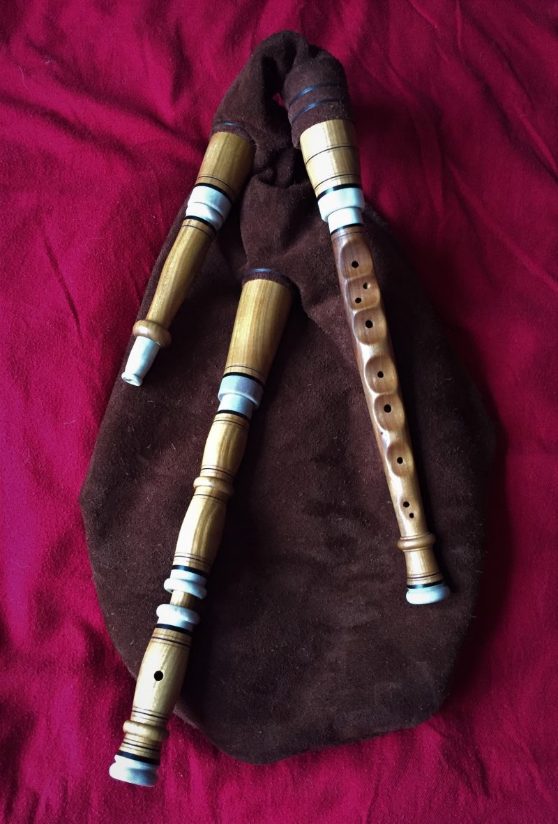 Swedish bagpipe in E/A, cherry (+ reindeer horn, grenadilla) Alban Faust