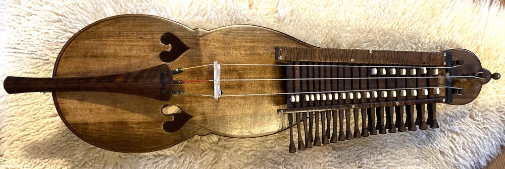 Moraharpa, incl switch for drone and second melody string
